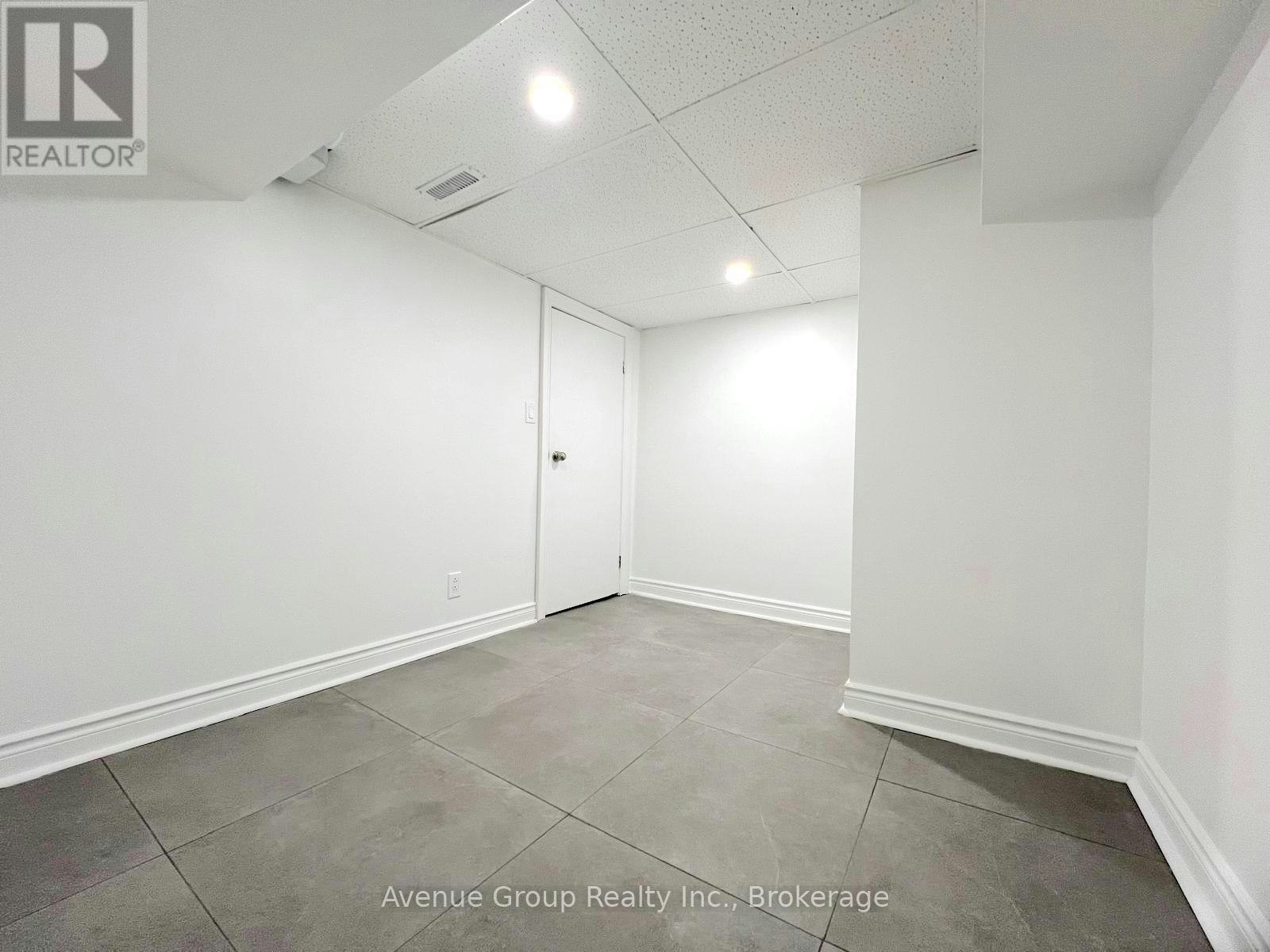 BSMT-210 Shaw Street, Toronto, ON, M6J 2W8 - 14