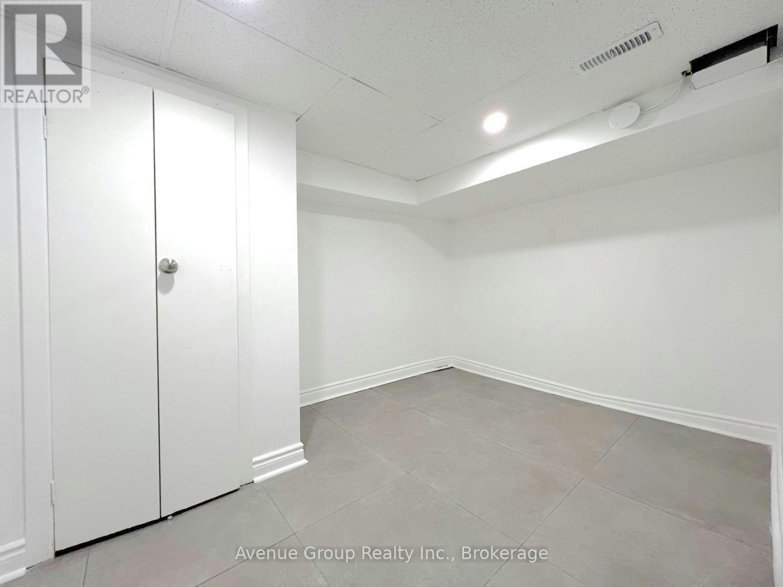 BSMT-210 Shaw Street, Toronto, ON, M6J 2W8 - 13