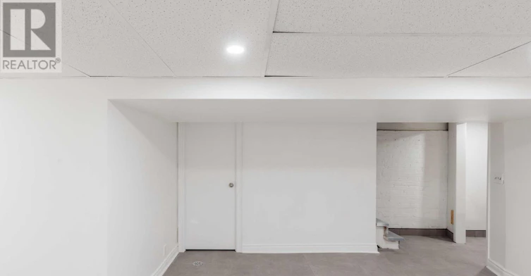 BSMT-210 Shaw Street, Toronto, ON, M6J 2W8 - 6