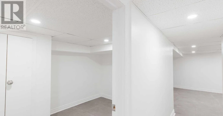 BSMT-210 Shaw Street, Toronto, ON, M6J 2W8 - 16