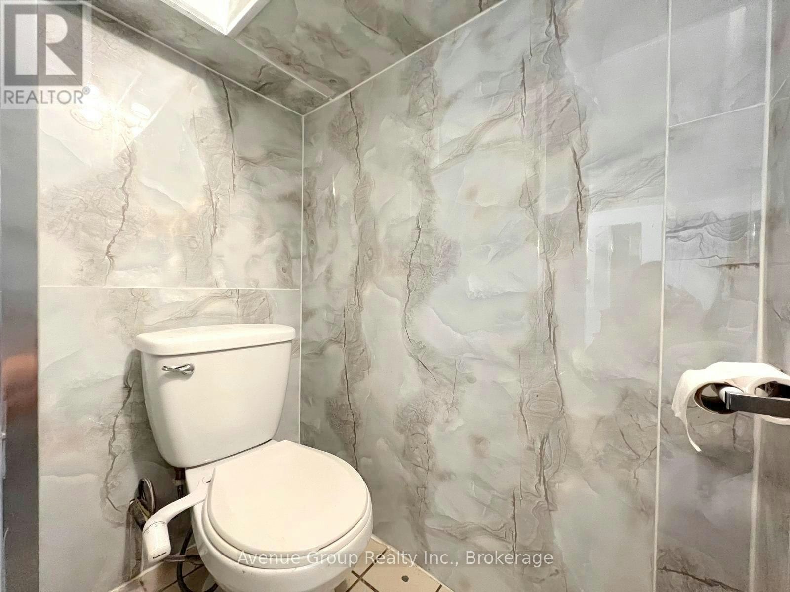 BSMT-210 Shaw Street, Toronto, ON, M6J 2W8 - 22