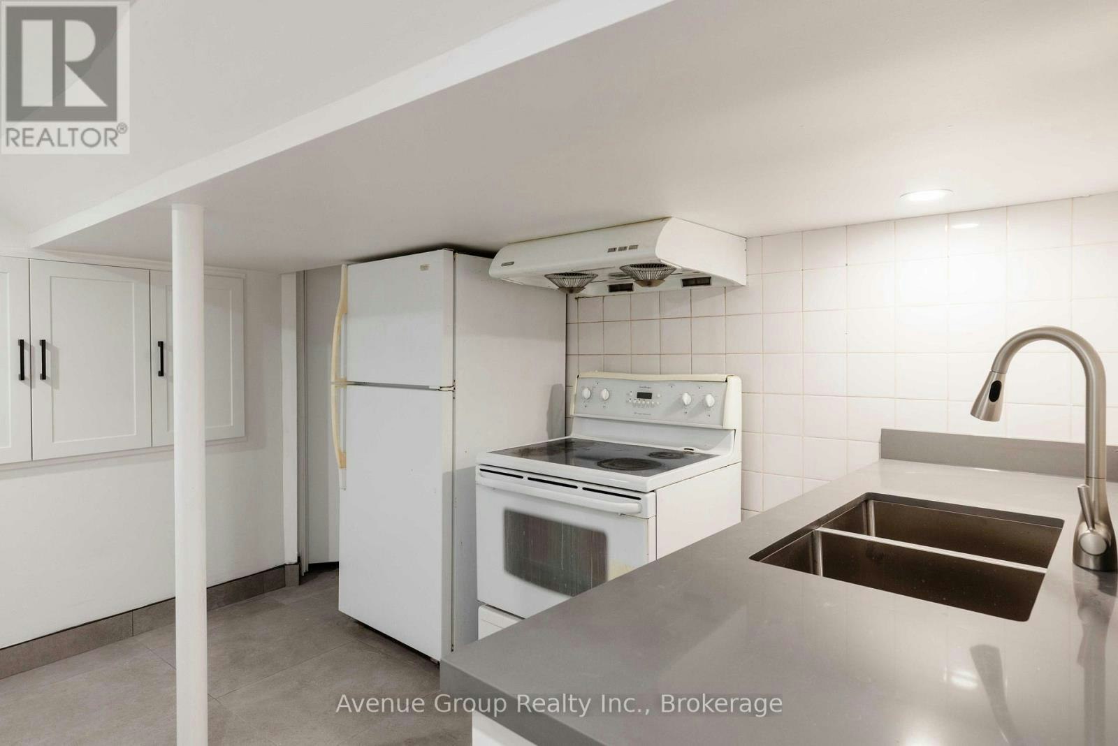 BSMT-210 Shaw Street, Toronto, ON, M6J 2W8 - 10