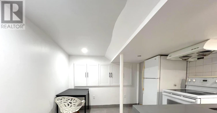 BSMT-210 Shaw Street, Toronto, ON, M6J 2W8 - 9