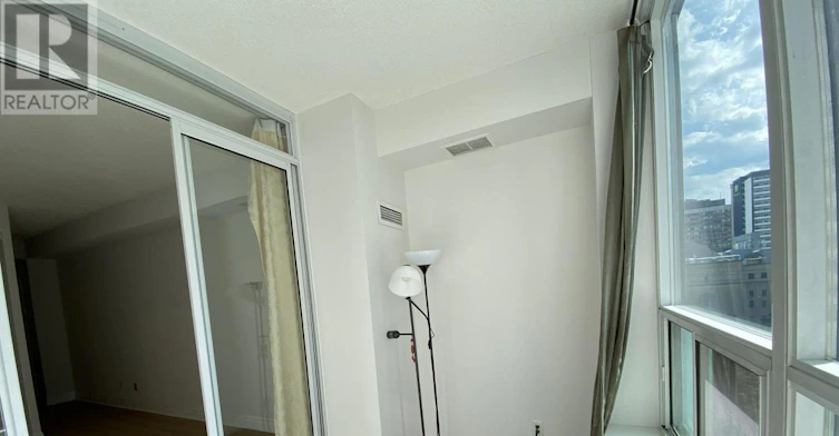 703-70 Alexander Street, Toronto, ON, M4Y 1B4 - 21