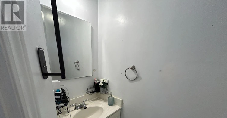 UPPER-567 Oakwood Avenue, Toronto, ON, M6E 2X6 - 16