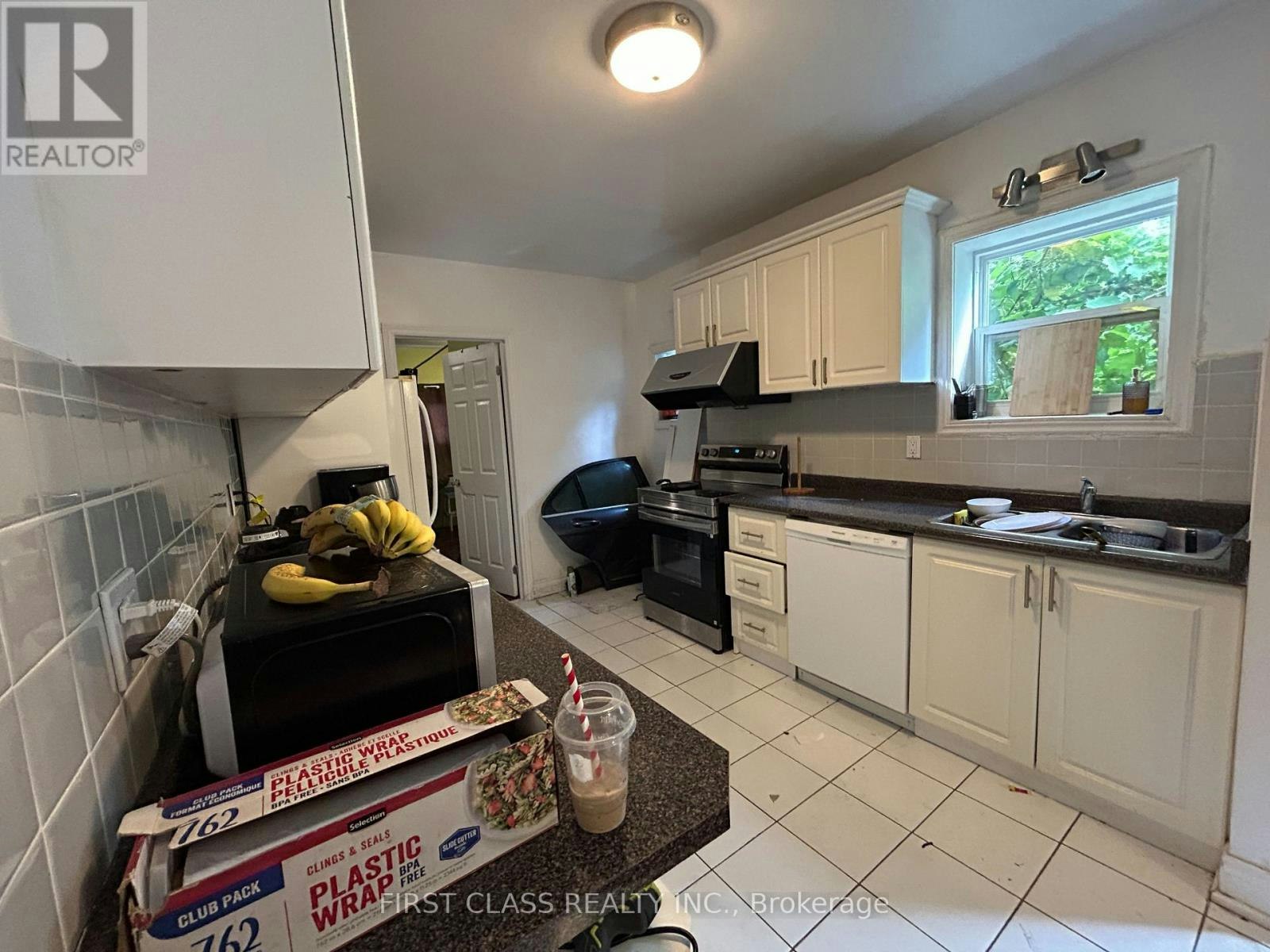 UPPER-567 Oakwood Avenue, Toronto, ON, M6E 2X6 - 6