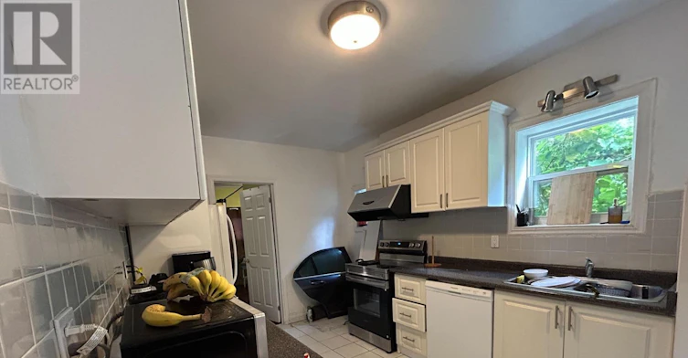 UPPER-567 Oakwood Avenue, Toronto, ON, M6E 2X6 - 6