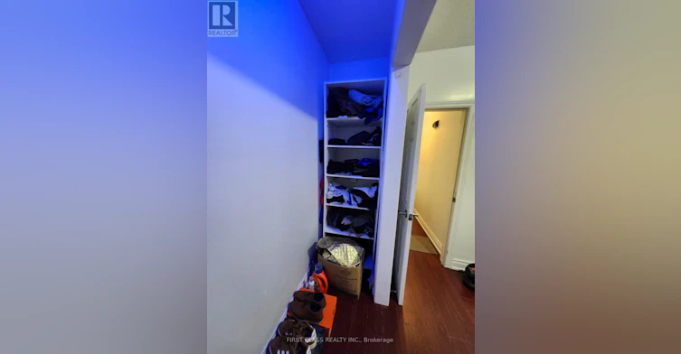 UPPER-567 Oakwood Avenue, Toronto, ON, M6E 2X6 - 11