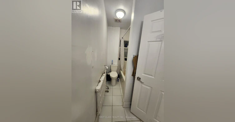 UPPER-567 Oakwood Avenue, Toronto, ON, M6E 2X6 - 17