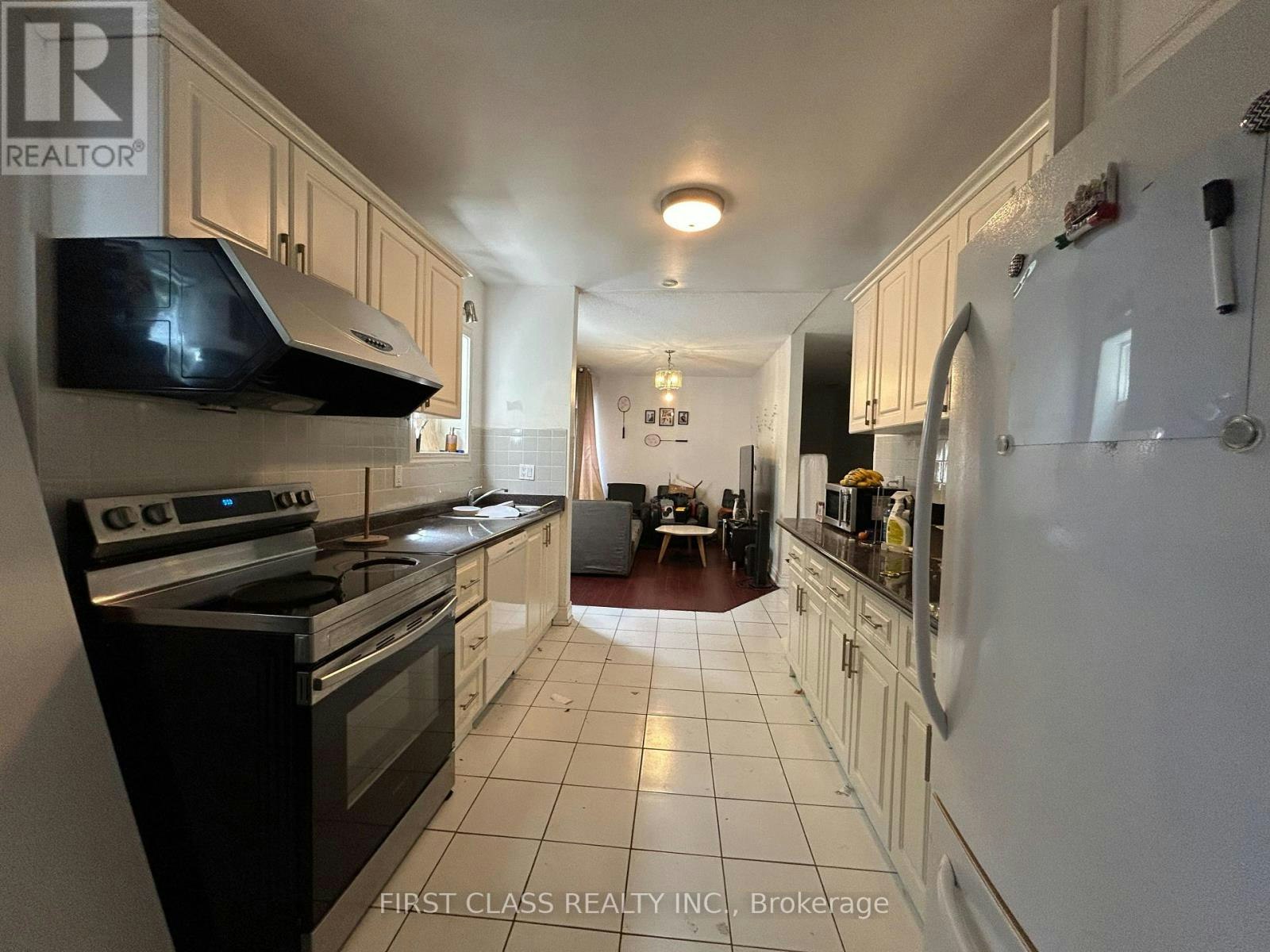 UPPER-567 Oakwood Avenue, Toronto, ON, M6E 2X6 - 7