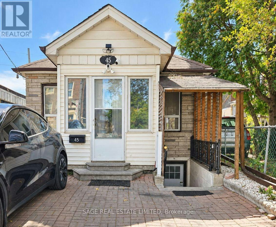 MAIN FLOOR-45 Turnberry Avenue, Toronto, ON, M6N 1P9