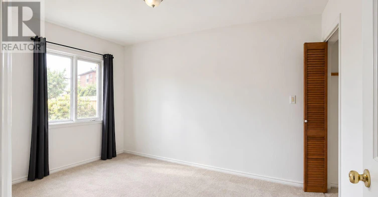 45 Turnberry Avenue, Toronto, ON, M6N 1P9 - 6