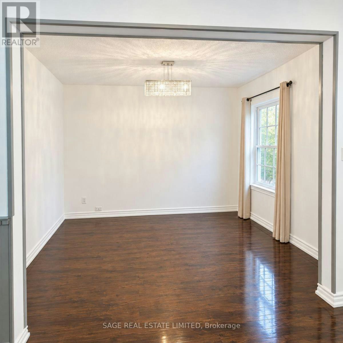 45 Turnberry Avenue, Toronto, ON, M6N 1P9 - 4