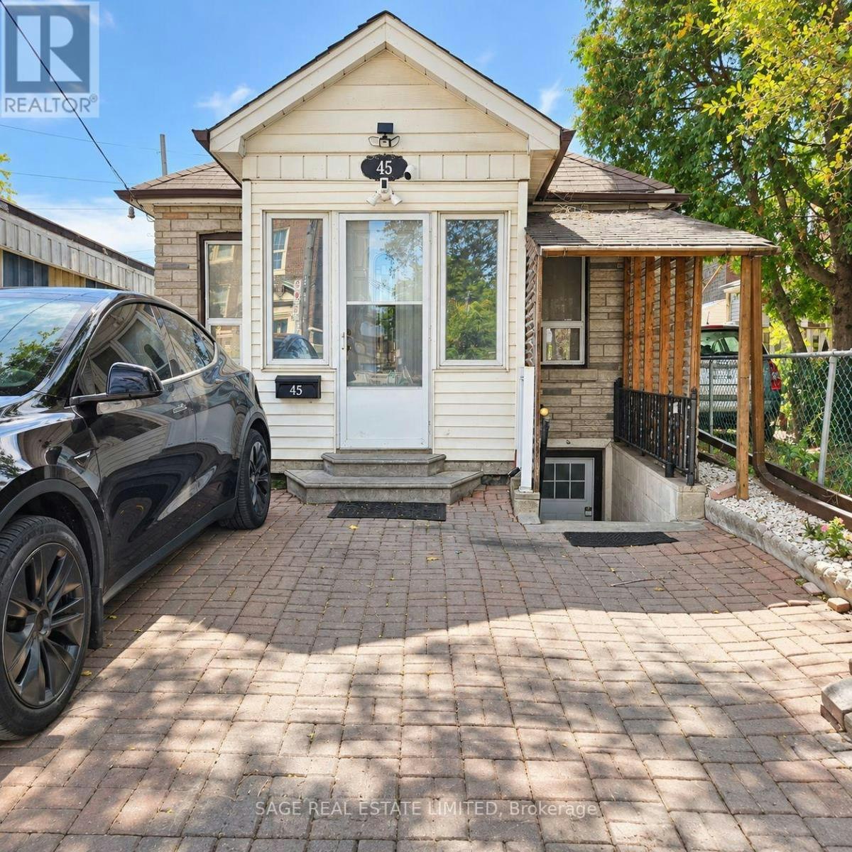 45 Turnberry Avenue, Toronto, ON, M6N 1P9