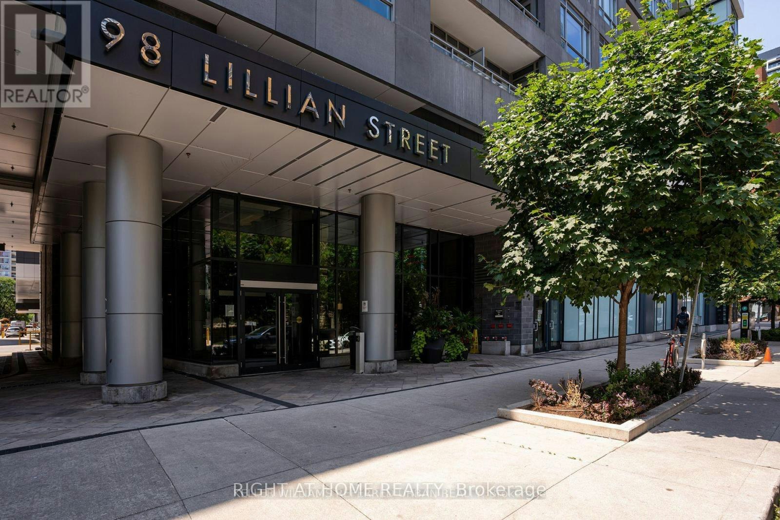 916-98 Lillian Street, Toronto, ON, M4S 0A5