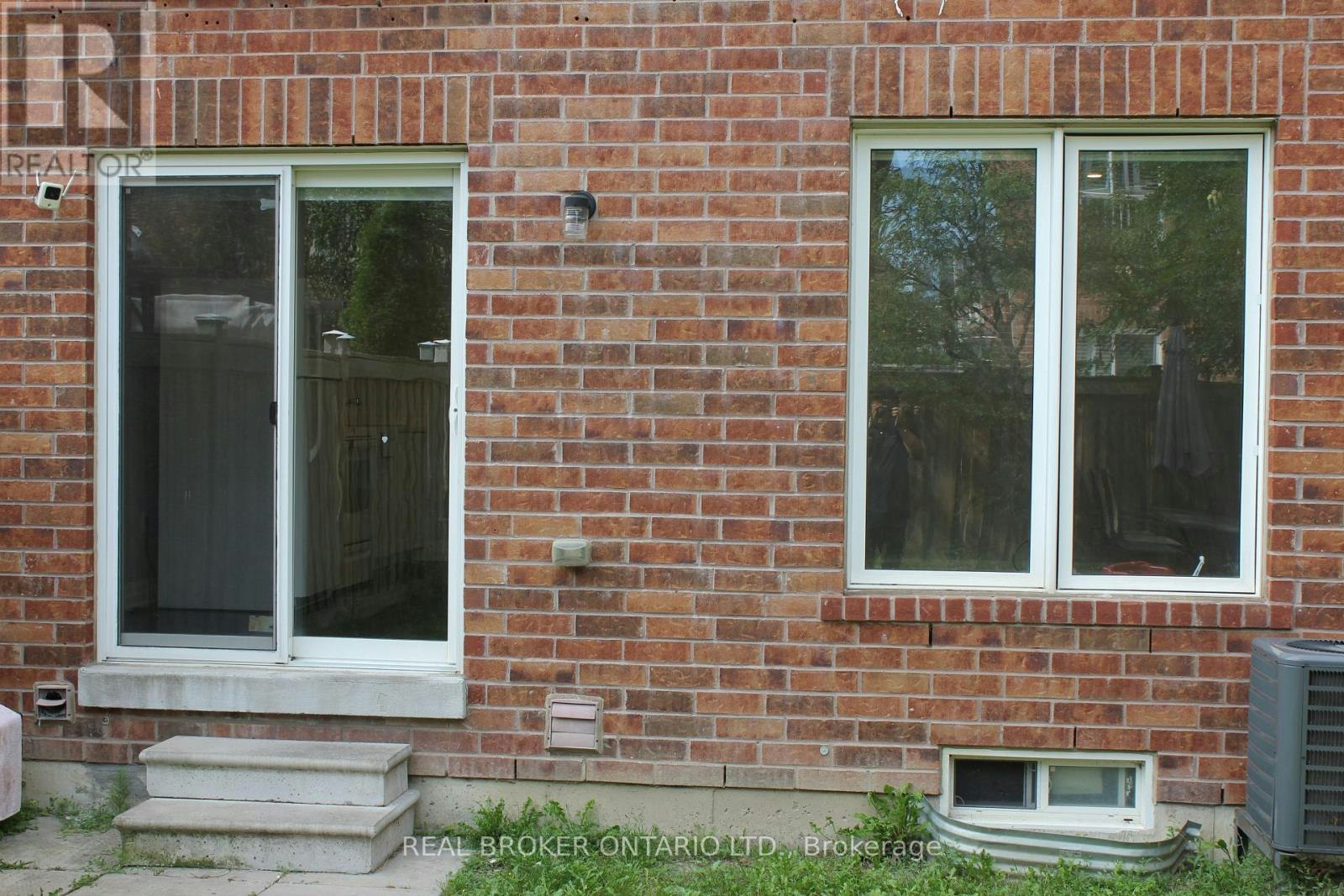 LOWER-151 Bob Yuill Drive, Toronto, ON, M9M 0B1 - 4