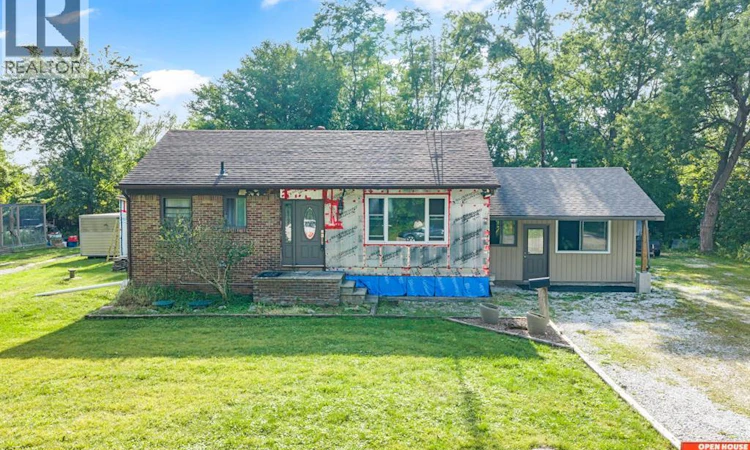 2125 Betts