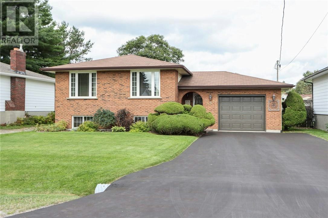 980 Raymond Street, Greater Sudbury, ON, P3P 1S2