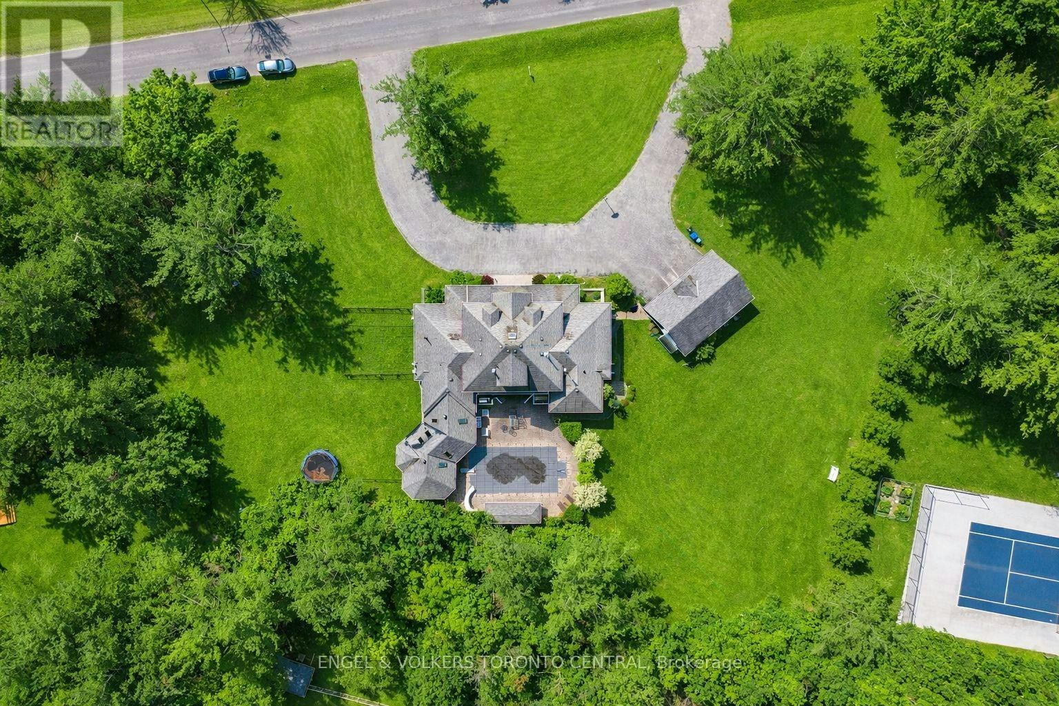 1946 Wilkinson Street, Innisfil, ON, L9S 1X3