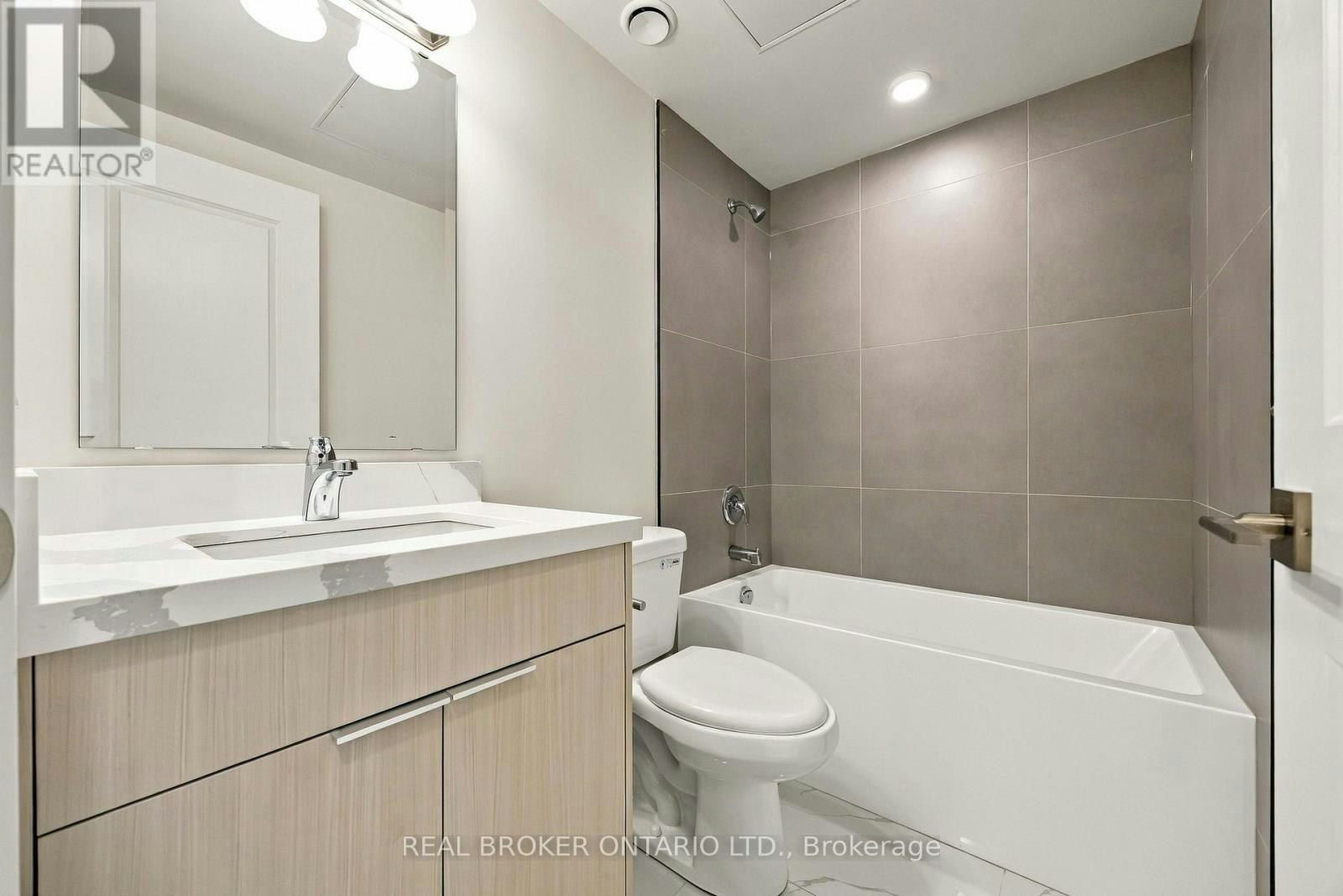 915-2825 Jane Street, Toronto, ON, M3N 0A8 - 31