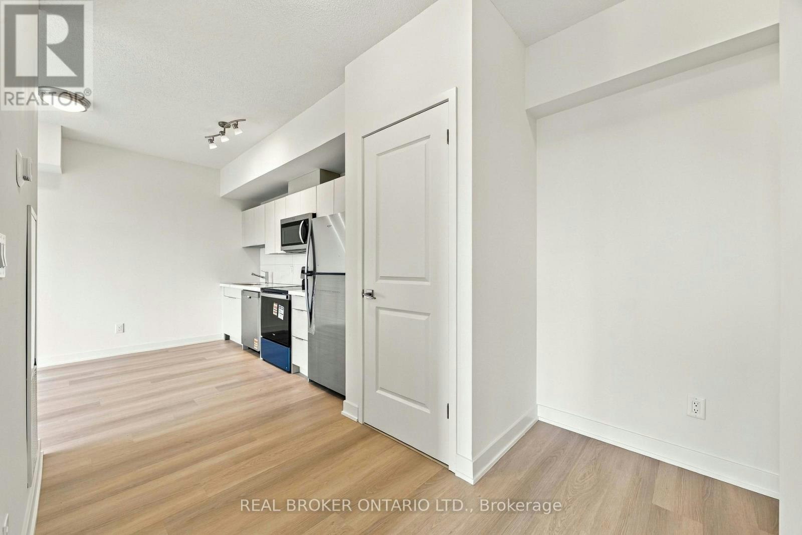 915-2825 Jane Street, Toronto, ON, M3N 0A8 - 8