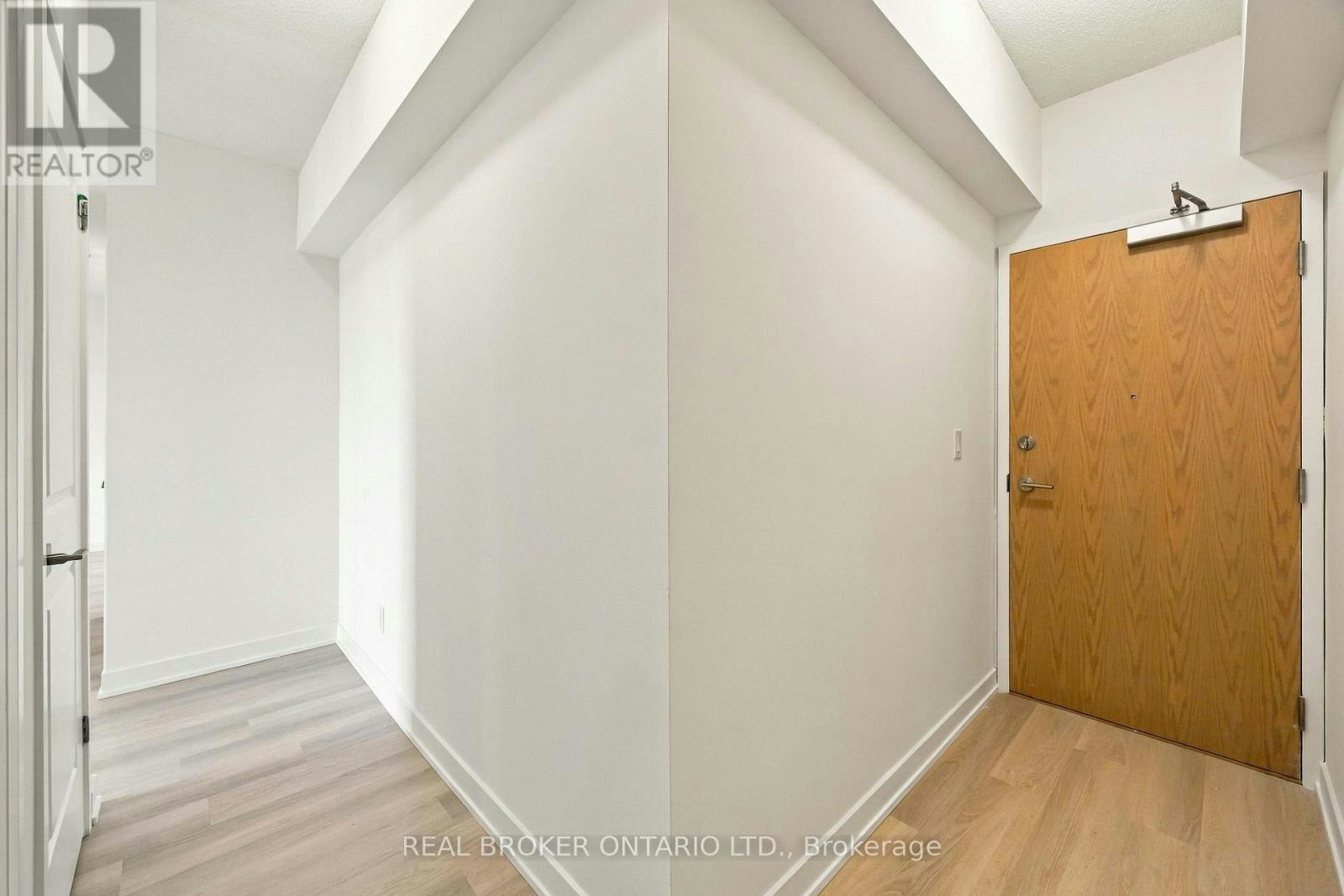 915-2825 Jane Street, Toronto, ON, M3N 0A8 - 4