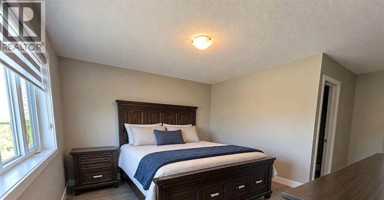 901 Robert Ferrie Drive, Kitchener, ON, N2R 0P2 - 9