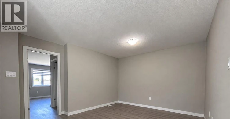 901 Robert Ferrie Drive, Kitchener, ON, N2R 0P2 - 12