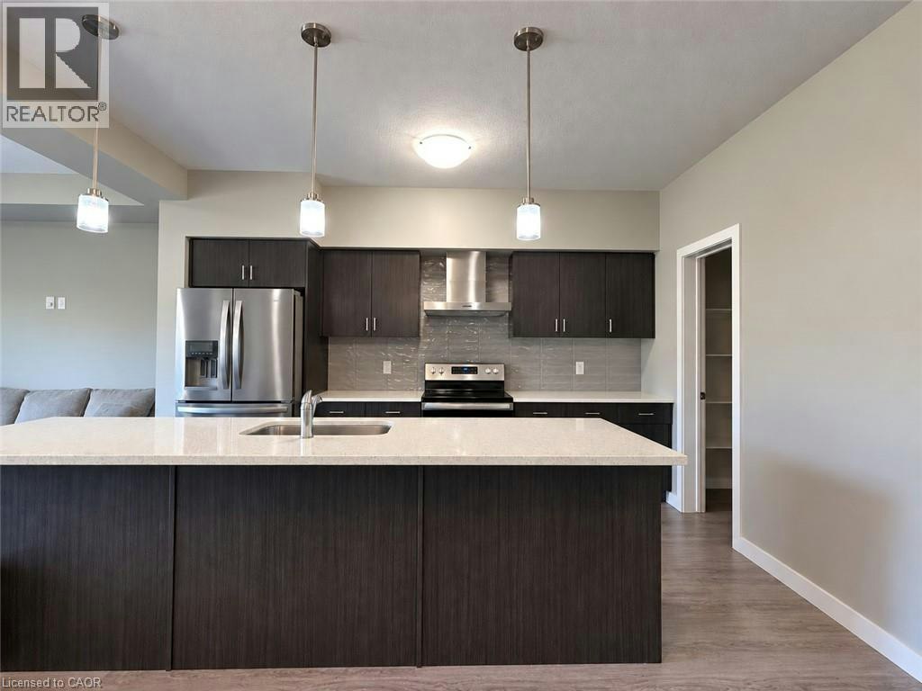 901 Robert Ferrie Drive, Kitchener, ON, N2R 0P2 - 4