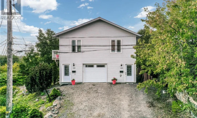 133-135 Portage