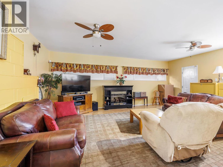 1345 Brentwood Road, West Kelowna, BC, V1Z 1K8 - 10