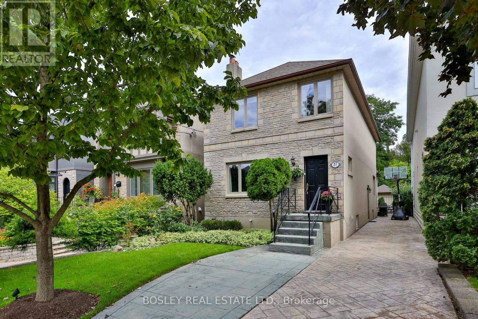 27 Cameron Crescent, Toronto, ON, M4G 1Z9