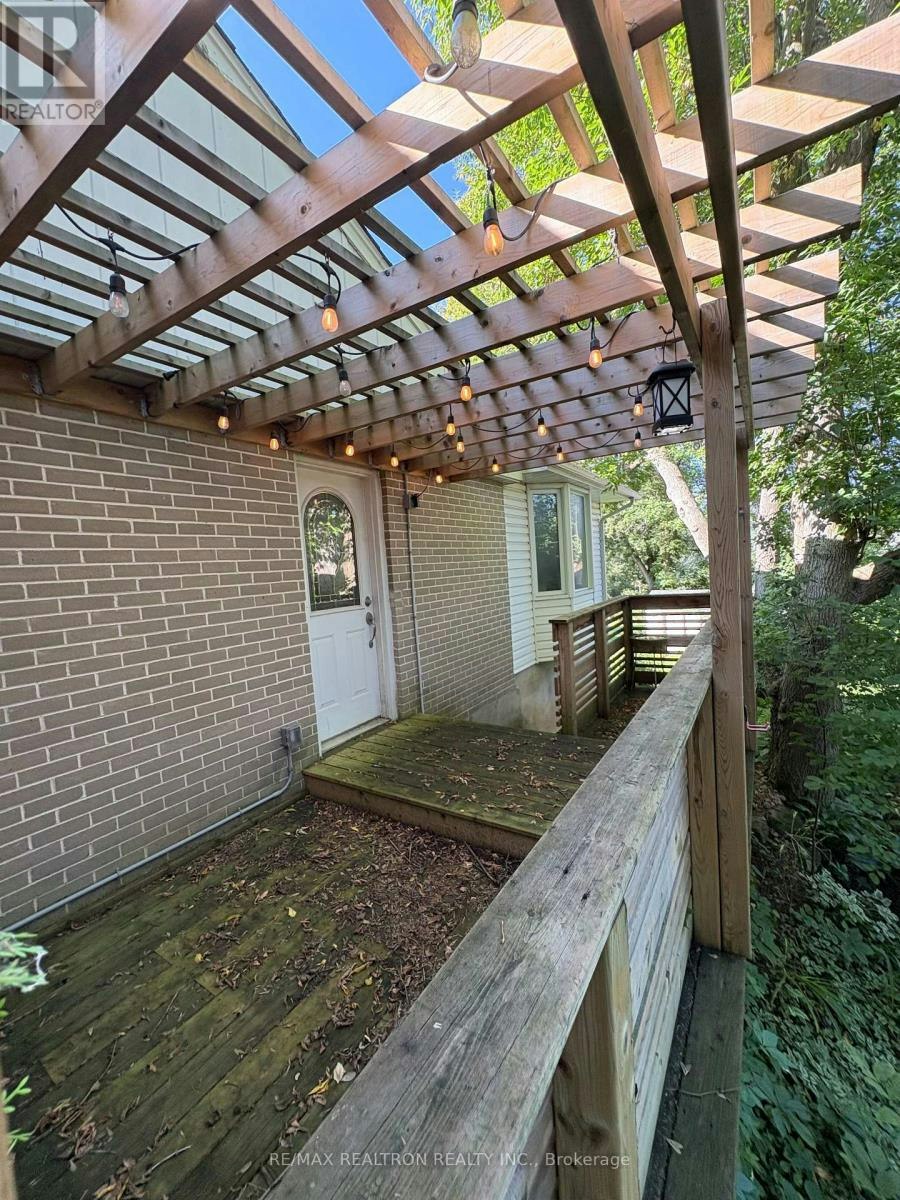 MAIN FLOOR-241 Westbury Avenue, Loyalist, ON, K0H 1G0 - 18