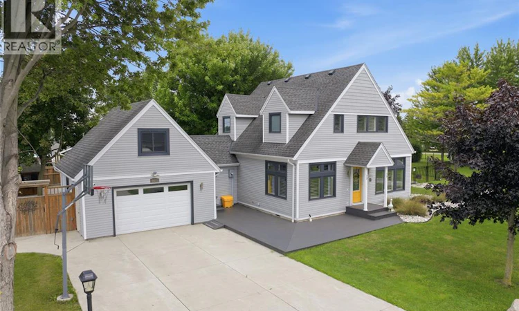 4696 Crescent Drive