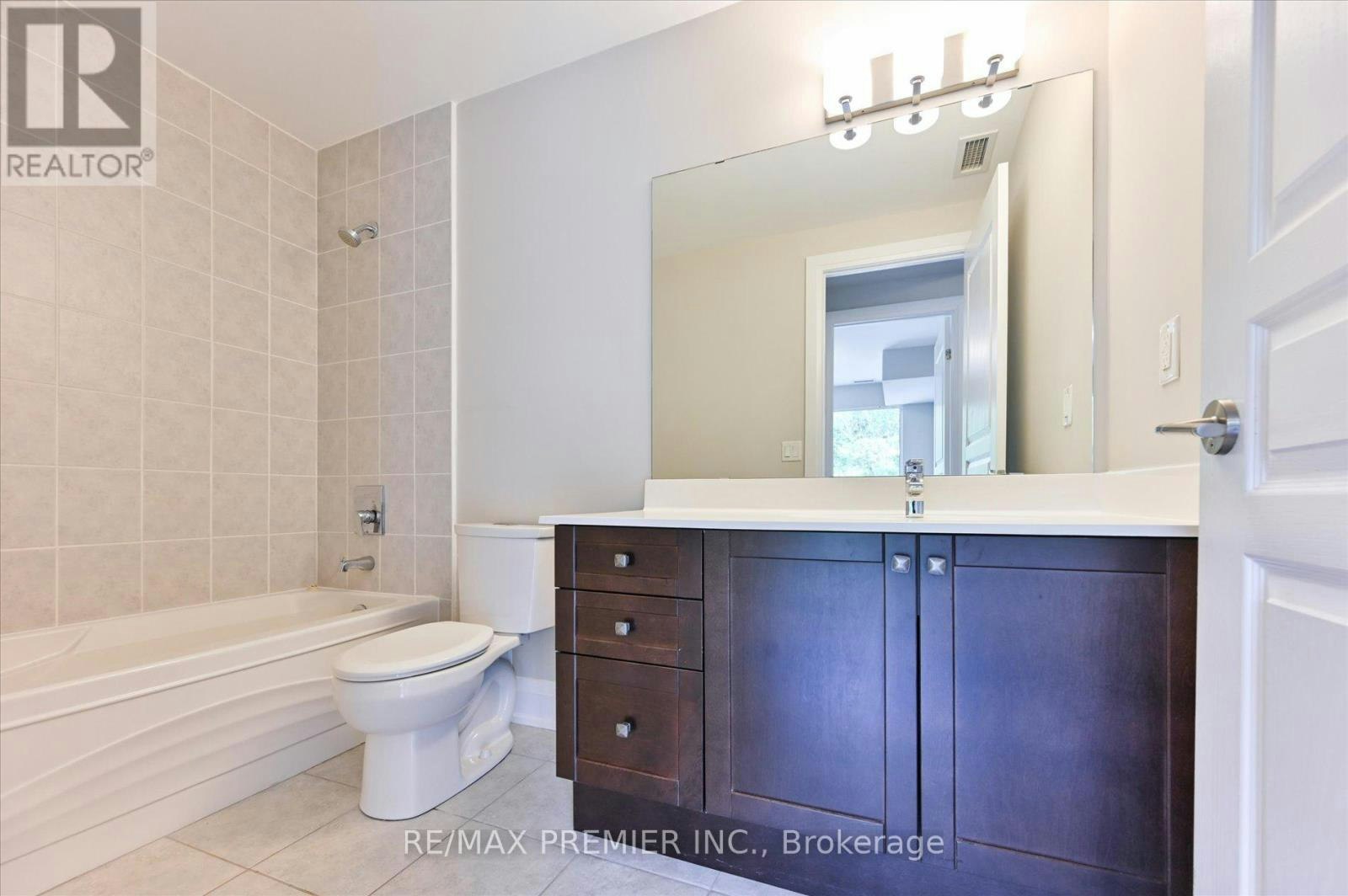 517-8302 Islington Avenue, Vaughan, ON, L4L 0E6 - 24