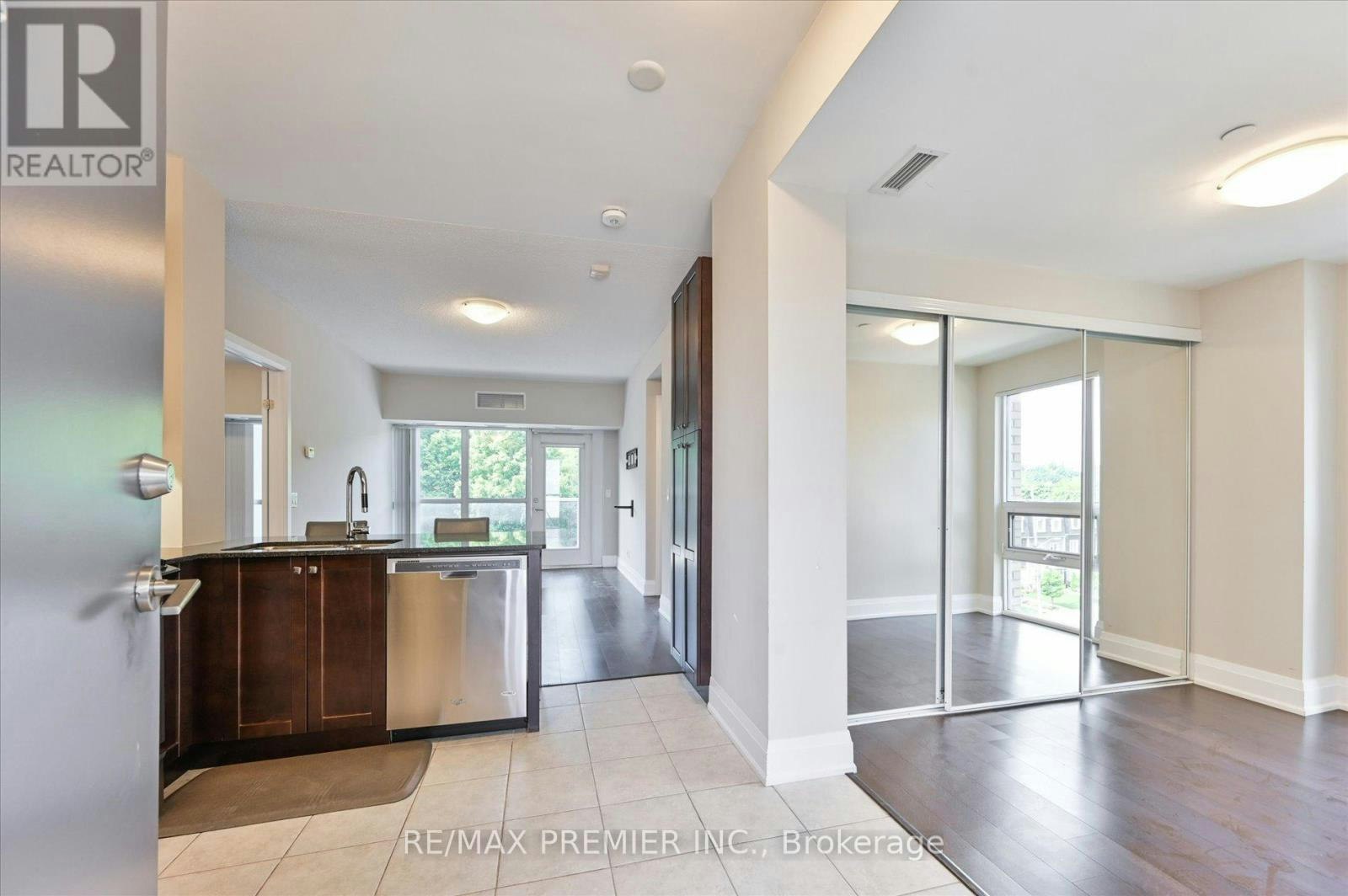 517-8302 Islington Avenue, Vaughan, ON, L4L 0E6 - 4