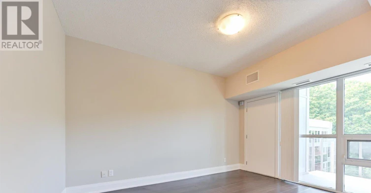 517-8302 Islington Avenue, Vaughan, ON, L4L 0E6 - 17