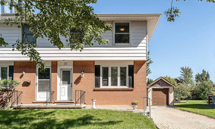 93 Kemp Crescent