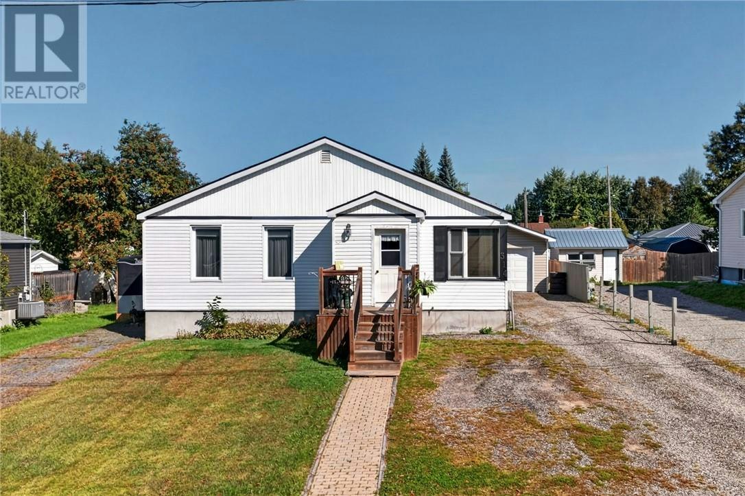 314 Tenth Avenue, Greater Sudbury, ON, P3Y 1N7