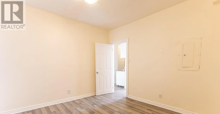 4-288 Montreal Road, Ottawa, ON, K1L 6B9 - 5