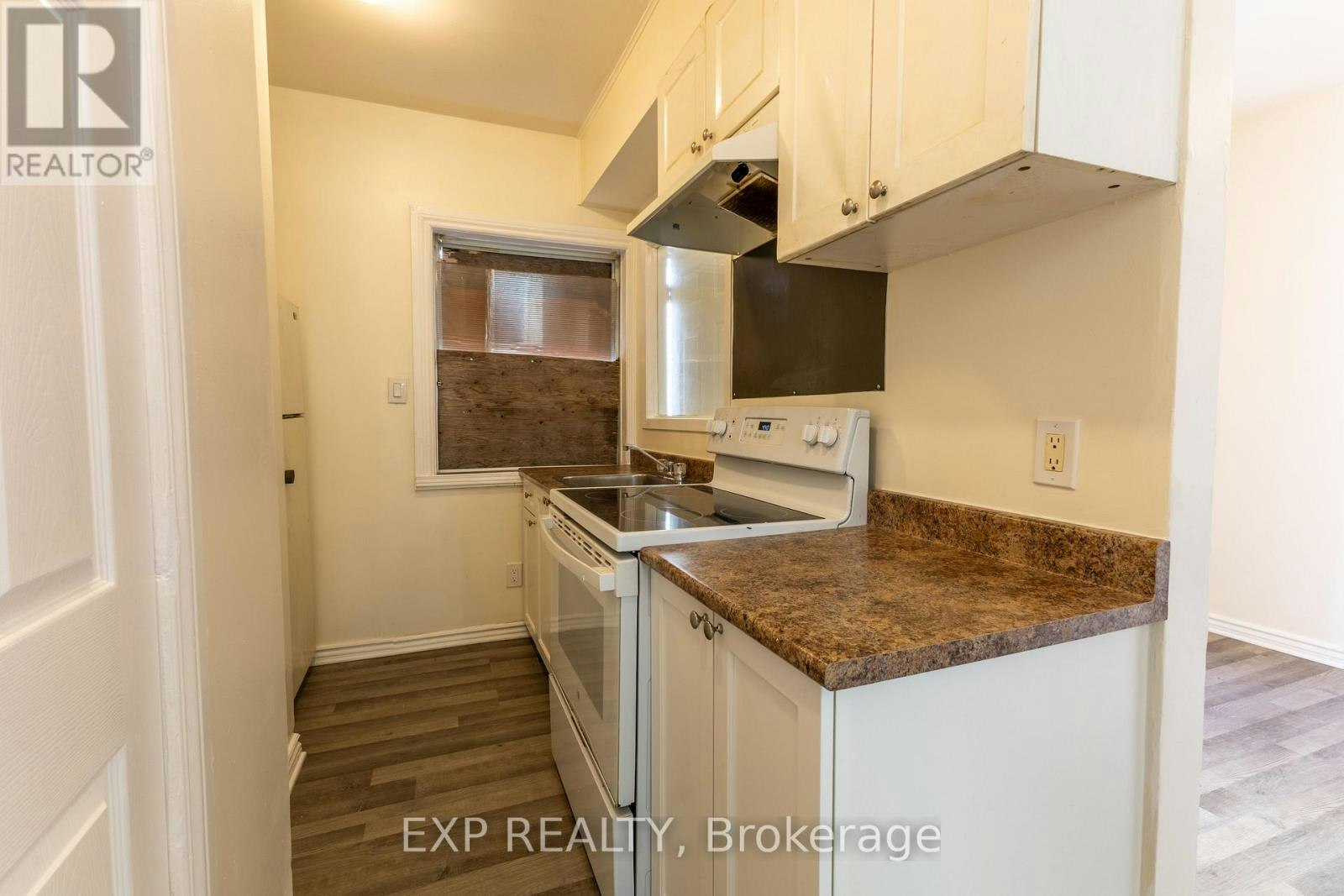 4-288 Montreal Road, Ottawa, ON, K1L 6B9 - 6