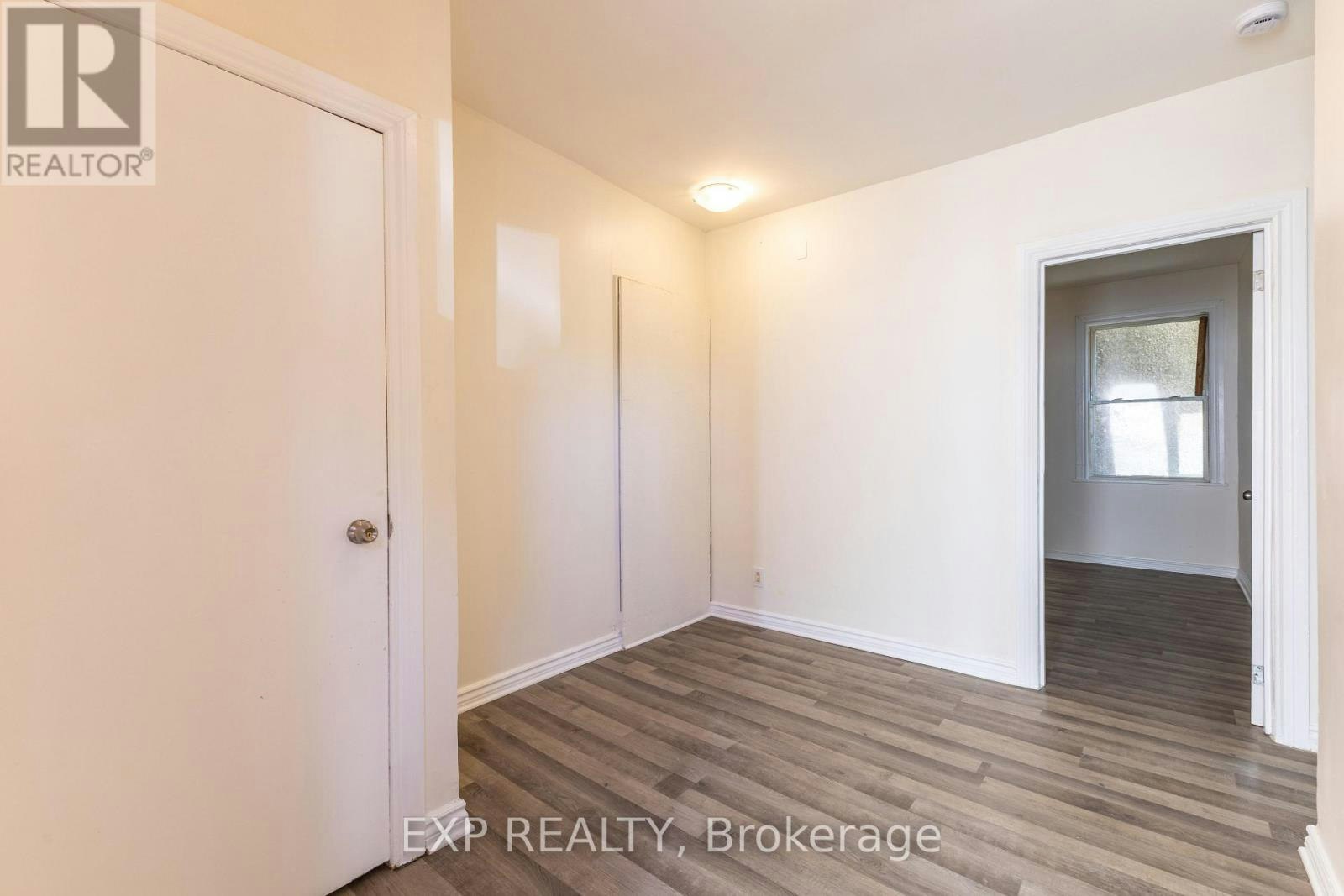 4-288 Montreal Road, Ottawa, ON, K1L 6B9 - 2