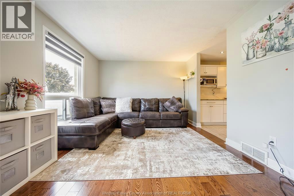 746 Michael Drive, Tecumseh, ON, N8N 5A3 - 4