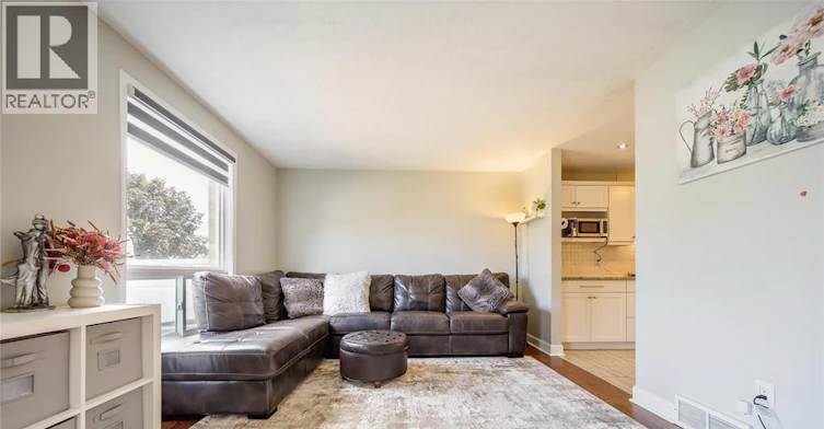 746 Michael Drive, Tecumseh, ON, N8N 5A3 - 4