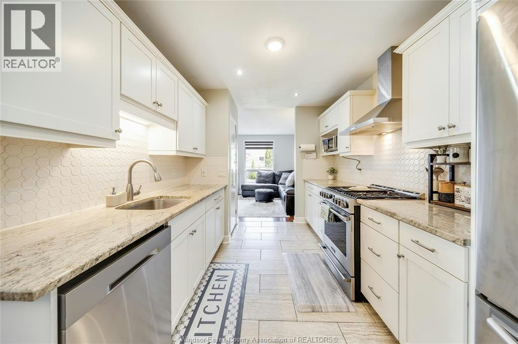 746 Michael Drive, Tecumseh, ON, N8N 5A3 - 7