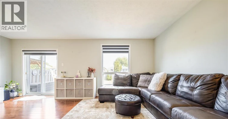 746 Michael Drive, Tecumseh, ON, N8N 5A3 - 5