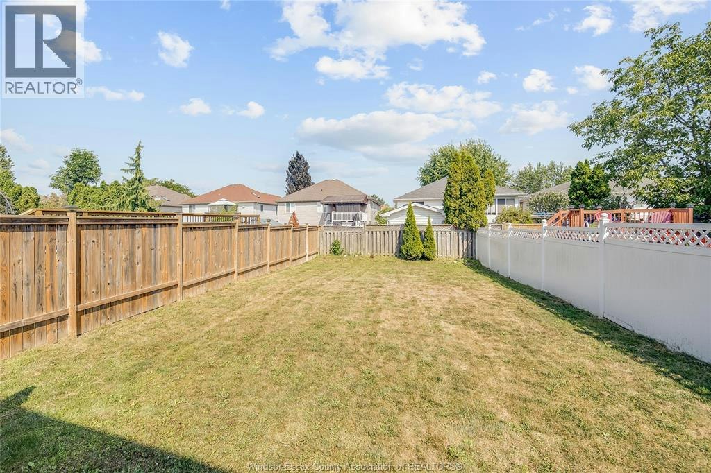 746 Michael Drive, Tecumseh, ON, N8N 5A3 - 25