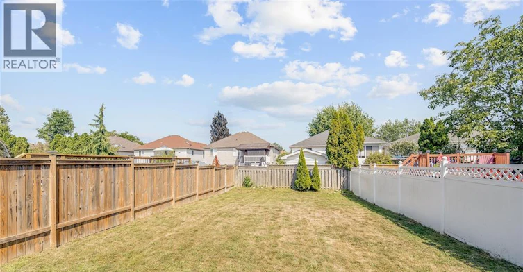 746 Michael Drive, Tecumseh, ON, N8N 5A3 - 25
