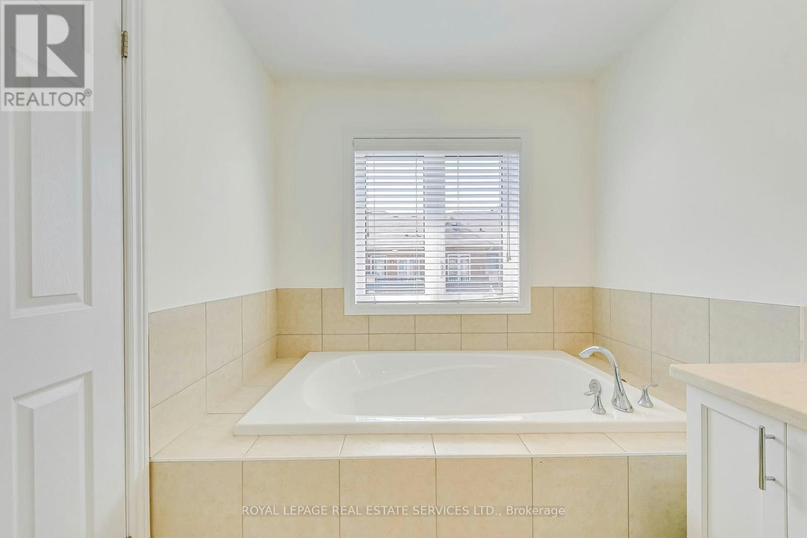 3072 Eberly Woods Drive, Oakville, ON, L6M 0T5 - 30