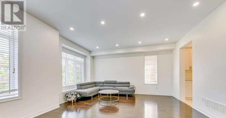 3072 Eberly Woods Drive, Oakville, ON, L6M 0T5 - 10